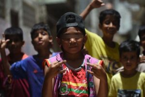 NIÑOS PANDILLEROS VISITAN IGLESIA POR ERROR Y TERMINAN ACEPTANDO A JESÚS