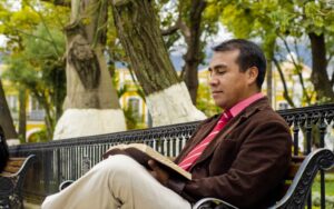 EL HOMBRE QUE CRECIÓ SIN AMOR