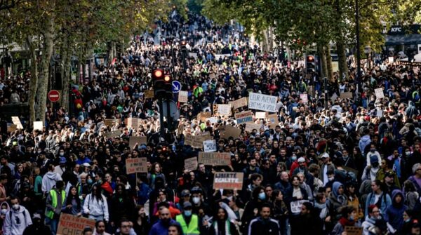 Europa: ¿quién mueve y paga las protestas que sacuden sus calles?